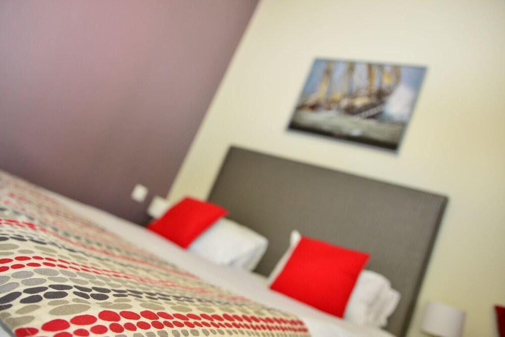 Hotel Fleur D'Epee لو جوسيير المظهر الخارجي الصورة
